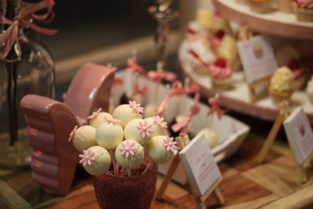 Cakepops in einer Candy Bar
